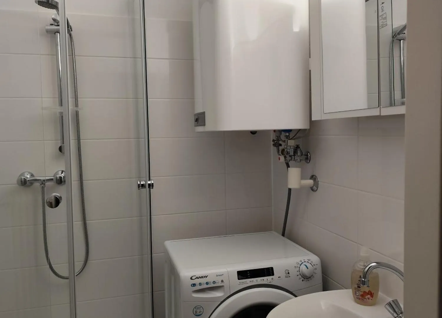 Vienna Private Whole Apartment 0*,  النمسا